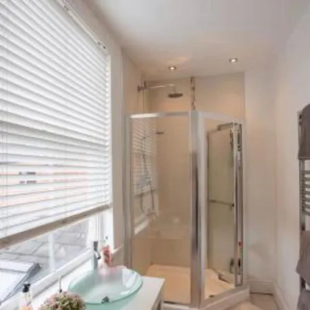 Beautiful 5 Bedroom House In Great Location. Coventry Exterior photo